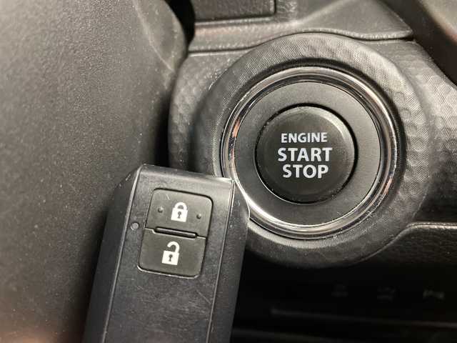 スズキ クロスビー HYBRID MZ 三重県 2020(令2)年 4.1万km キャラバンアイボリーパールメタリック/ホワイト 2トーンルーフ /禁煙車//デュアルブレーキサポート//社外SDナビ(CN-RE97WD)//フルセグTV/BT/CD/DVD//バックカメラ//前席シートヒーター//レーンキープアシスト//ステアリングスイッチ//クルーズコントロール//パドルシフト//LEDオートライト//フォグランプ//前後ドライブレコーダー//シートバックテーブル//ETC//ウィンカーミラー//スマートキー//プッシュスタート