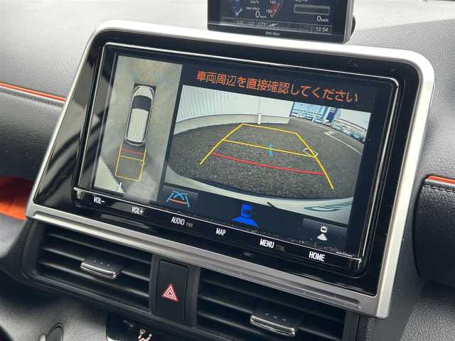 トヨタ シエンタ G クエロ 熊本県 2019(平31)年 2.8万km ホワイトパールクリスタルシャイン 純正ナビ　NSZT-Y68T/・AM/FM/SD/BT/CD/DVD/USB/・フルセグTV/・全方位カメラ/・バックカメラ/トヨタセーフティーセンス/・レーンディパーチャーアラート/・パーキングサポートブレーキ/・クリアランスソナー/・先行車発進告知/・プリクラッシュセーフティー/・オートマチックハイビーム/両側パワースライドドア/アイドリングストップ/横滑り防止システム/前後ドライブレコーダー/ビルトインETC/デジタルインナーミラー/オートライト/・LＥＤライト/・フォグランプ/革巻きステアリング/・ステアリングスイッチ/・ハンドルヒーター/ハーフレザーシート/・３列シート/・Ｄ／Ｎ席シートヒーター/電動格納ミラー/・ウインカーミラー/純正ドアバイザー/純正フロアマット/ダブルエアバック/プッシュスタート/・スマートキー/・スペアキーｘ１