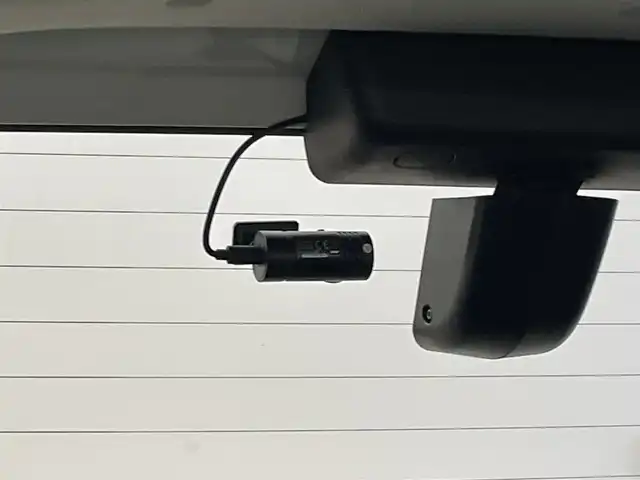 トヨタ シエンタ G クエロ 福岡県 2019(平31)年 2.8万km ホワイトパールクリスタルシャイン 純正９型ナビ　/全方位カメラ　/ビルトインＥＴＣ　/前後ドラレコ　/デジタルルームミラー　/レーダー探知機　/コーナーセンサー　/衝突軽減　/レーンキープ　/ＰＫＳＢ　/アイドリングストップ/両側電動スライドドア　/シートヒーター　/ステアリングヒーター/ハーフレザーシート/純正１５インチアルミホイール/LEDヘッドライト
