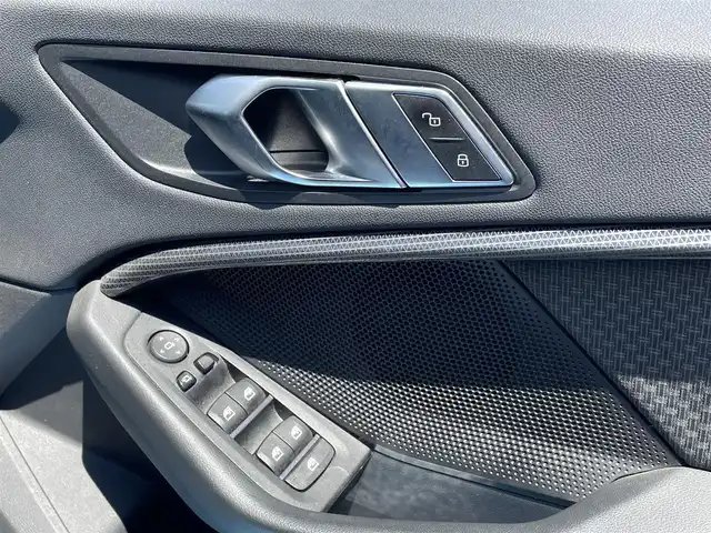 ＢＭＷ ＢＭＷ ２１８ｄ グランクーペ プレイ EDジョイ+ 埼玉県 2020(令2)年 3.2万km スナッパーロックブルー 置くだけ充電