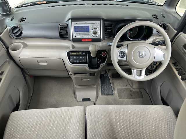 ホンダ Ｎ ＢＯＸ G Lパッケージ 静岡県 2012(平24)年 8.1万km プレミアムブロンズパール 主要装備/・ホンダ純正オーディオ/・CD/MD/AUX/・オートエアコン/・プッシュスタート/・助手席側パワースライドドア/・ＥＴＣ/・ステアリングリモコン/・アイドリングストップ/・横滑り防止装置/・純正フロアマット/・純正ホイールキャップ/・ハロゲンヘッドライト