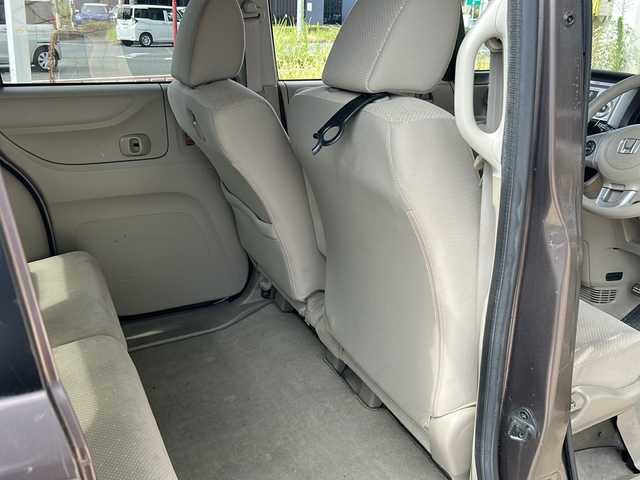 ホンダ Ｎ ＢＯＸ G Lパッケージ 静岡県 2012(平24)年 8.1万km プレミアムブロンズパール 主要装備/・ホンダ純正オーディオ/・CD/MD/AUX/・オートエアコン/・プッシュスタート/・助手席側パワースライドドア/・ＥＴＣ/・ステアリングリモコン/・アイドリングストップ/・横滑り防止装置/・純正フロアマット/・純正ホイールキャップ/・ハロゲンヘッドライト
