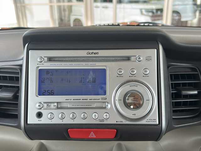 ホンダ Ｎ ＢＯＸ G Lパッケージ 静岡県 2012(平24)年 8.1万km プレミアムブロンズパール 主要装備/・ホンダ純正オーディオ/・CD/MD/AUX/・オートエアコン/・プッシュスタート/・助手席側パワースライドドア/・ＥＴＣ/・ステアリングリモコン/・アイドリングストップ/・横滑り防止装置/・純正フロアマット/・純正ホイールキャップ/・ハロゲンヘッドライト