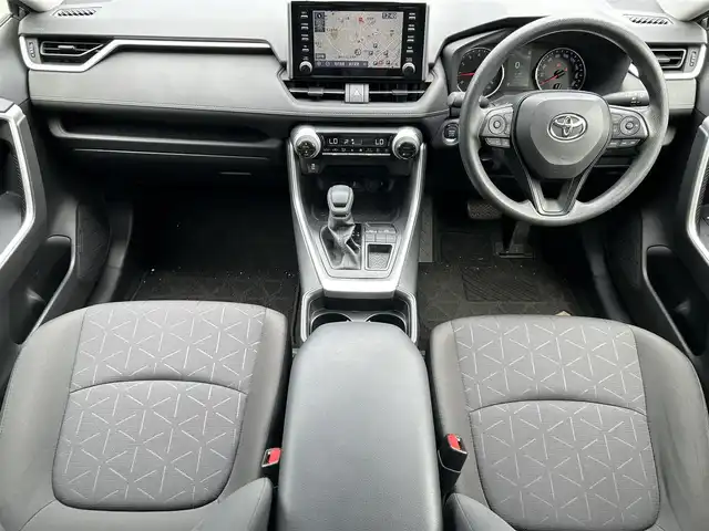 トヨタ ＲＡＶ４ X 静岡県 2020(令2)年 4.5万km グレーメタリック 純正ナビ/(AM/FM/BT)/フルセグTV/バックカメラ/トヨタセーフティーセンス/横滑り防止装置/レーンキープアシスト/衝突被害軽減システム/追従クルーズコントロール/電動パーキングブレーキ/オートブレーキホールド/前方ドライブレコーダー/前後コーナーセンサー/ブラインドスポットモニター/プッシュスタート/スマートキー/スペアキー×1/LEDオートライト/オートハイビーム/純正17インチアルミホイール/保証書/取扱説明書