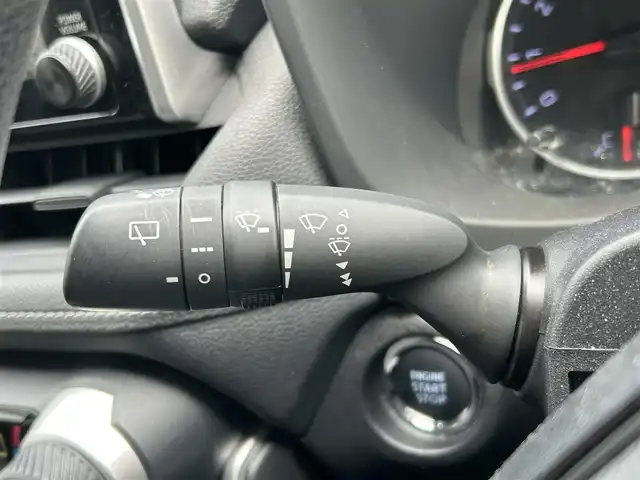 トヨタ ＲＡＶ４ X 静岡県 2020(令2)年 4.5万km グレーメタリック 純正ナビ/(AM/FM/BT)/フルセグTV/バックカメラ/トヨタセーフティーセンス/横滑り防止装置/レーンキープアシスト/衝突被害軽減システム/追従クルーズコントロール/電動パーキングブレーキ/オートブレーキホールド/前方ドライブレコーダー/前後コーナーセンサー/ブラインドスポットモニター/プッシュスタート/スマートキー/スペアキー×1/LEDオートライト/オートハイビーム/純正17インチアルミホイール/保証書/取扱説明書