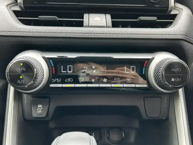 トヨタ ＲＡＶ４ X 静岡県 2020(令2)年 4.5万km グレーメタリック 純正ナビ/(AM/FM/BT)/フルセグTV/バックカメラ/トヨタセーフティーセンス/横滑り防止装置/レーンキープアシスト/衝突被害軽減システム/追従クルーズコントロール/電動パーキングブレーキ/オートブレーキホールド/前方ドライブレコーダー/前後コーナーセンサー/ブラインドスポットモニター/プッシュスタート/スマートキー/スペアキー×1/LEDオートライト/オートハイビーム/純正17インチアルミホイール/保証書/取扱説明書