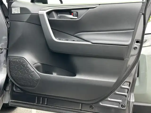 トヨタ ＲＡＶ４ X 静岡県 2020(令2)年 4.5万km グレーメタリック 純正ナビ/(AM/FM/BT)/フルセグTV/バックカメラ/トヨタセーフティーセンス/横滑り防止装置/レーンキープアシスト/衝突被害軽減システム/追従クルーズコントロール/電動パーキングブレーキ/オートブレーキホールド/前方ドライブレコーダー/前後コーナーセンサー/ブラインドスポットモニター/プッシュスタート/スマートキー/スペアキー×1/LEDオートライト/オートハイビーム/純正17インチアルミホイール/保証書/取扱説明書
