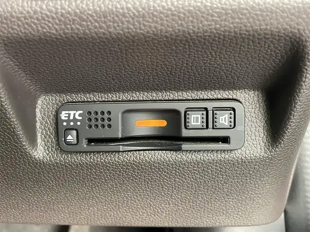 ホンダ フリード G ホンダセンシング 大分県 2019(令1)年 5.2万km プラチナホワイトパール ホンダセンシング/・衝突軽減ブレーキ（CMBS）/・先行車発進お知らせ機能/・歩行者事故低減ステアリング/・路外逸脱抑制機能/・標識認識機能/・渋滞追従機能付アダプティブクルーズコントロール（ACC）/・車線維持支援システム（LKAS）/・誤発進抑制機能/・オートハイビーム/純正ナビゲーション/【CD/DVD/SD/USB/BT/TV】/バックカメラ/ビルトインETC/両側電動スライドドア/LEDオートライト/前後ドライブレコーダー/ステアリングスイッチ/TVキャンセラー/保証書・取扱説明書/スペアキー/純正フロアマット