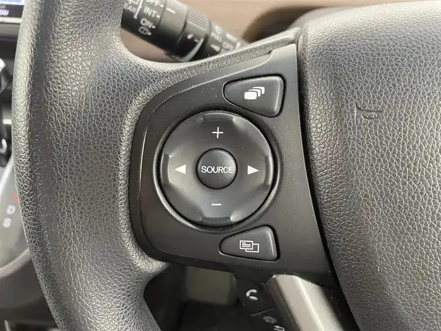 ホンダ フリード G ホンダセンシング 大分県 2019(令1)年 5.2万km プラチナホワイトパール ホンダセンシング/・衝突軽減ブレーキ（CMBS）/・先行車発進お知らせ機能/・歩行者事故低減ステアリング/・路外逸脱抑制機能/・標識認識機能/・渋滞追従機能付アダプティブクルーズコントロール（ACC）/・車線維持支援システム（LKAS）/・誤発進抑制機能/・オートハイビーム/純正ナビゲーション/【CD/DVD/SD/USB/BT/TV】/バックカメラ/ビルトインETC/両側電動スライドドア/LEDオートライト/前後ドライブレコーダー/ステアリングスイッチ/TVキャンセラー/保証書・取扱説明書/スペアキー/純正フロアマット