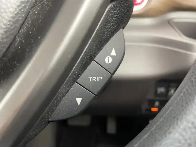 ホンダ フリード G ホンダセンシング 大分県 2019(令1)年 5.2万km プラチナホワイトパール ホンダセンシング/・衝突軽減ブレーキ（CMBS）/・先行車発進お知らせ機能/・歩行者事故低減ステアリング/・路外逸脱抑制機能/・標識認識機能/・渋滞追従機能付アダプティブクルーズコントロール（ACC）/・車線維持支援システム（LKAS）/・誤発進抑制機能/・オートハイビーム/純正ナビゲーション/【CD/DVD/SD/USB/BT/TV】/バックカメラ/ビルトインETC/両側電動スライドドア/LEDオートライト/前後ドライブレコーダー/ステアリングスイッチ/TVキャンセラー/保証書・取扱説明書/スペアキー/純正フロアマット