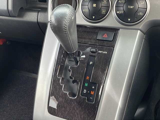 トヨタ カローラ ルミオン 1．8S エアロツアラー 道東・釧路十勝 2010(平22)年 13.7万km ブラックマイカ 社外ナビ/冬タイヤ積込/パドルシフト/HIDヘッドライト/フォグランプ/オートライト/フロアマット/ドアバイザー