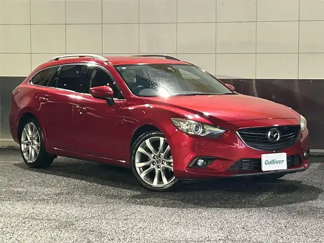 マツダ アテンザ ワゴン XD 東京都 2014(平26)年 6.1万km ソウルレッドプレミアムメタリック ディスチャージパッケージ/純正ナビ/　フルセグTV/DVD/CD/Bluetooth/バックカメラ/純正フリップダウンモニター/純正19インチアルミホイール/スマートシティブレーキサポート/HIDヘッドライト/シグネチャーLEDランプ/オートライト/フォグランプ/コーナーセンサー/クルーズコントロール/ビルトインETC/ステアリングスイッチ/パドルシフト/プッシュスタート/スマートキー/アイドリングストップ/アダプティブフロントライティングシステム/リアスポイラー/シルバールーフレール/電動格納ミラー/LEDウインカーミラー/横すべり防止/フロアマット/スペアキー/保証書/取扱説明書