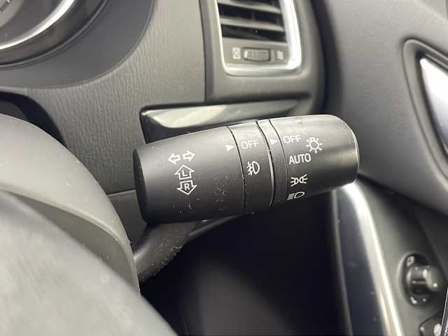 マツダ アテンザ ワゴン XD 奈良県 2014(平26)年 6.1万km ソウルレッドプレミアムメタリック ディスチャージパッケージ/純正ナビ/　フルセグTV/DVD/CD/Bluetooth/バックカメラ/純正フリップダウンモニター/純正19インチアルミホイール/スマートシティブレーキサポート/HIDヘッドライト/シグネチャーLEDランプ/オートライト/フォグランプ/コーナーセンサー/クルーズコントロール/ビルトインETC/ステアリングスイッチ/パドルシフト/プッシュスタート/スマートキー/アイドリングストップ/アダプティブフロントライティングシステム/リアスポイラー/シルバールーフレール/電動格納ミラー/LEDウインカーミラー/横すべり防止/フロアマット/スペアキー/保証書/取扱説明書