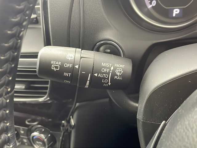 マツダ アテンザ ワゴン XD 奈良県 2014(平26)年 6.1万km ソウルレッドプレミアムメタリック ディスチャージパッケージ/純正ナビ/　フルセグTV/DVD/CD/Bluetooth/バックカメラ/純正フリップダウンモニター/純正19インチアルミホイール/スマートシティブレーキサポート/HIDヘッドライト/シグネチャーLEDランプ/オートライト/フォグランプ/コーナーセンサー/クルーズコントロール/ビルトインETC/ステアリングスイッチ/パドルシフト/プッシュスタート/スマートキー/アイドリングストップ/アダプティブフロントライティングシステム/リアスポイラー/シルバールーフレール/電動格納ミラー/LEDウインカーミラー/横すべり防止/フロアマット/スペアキー/保証書/取扱説明書