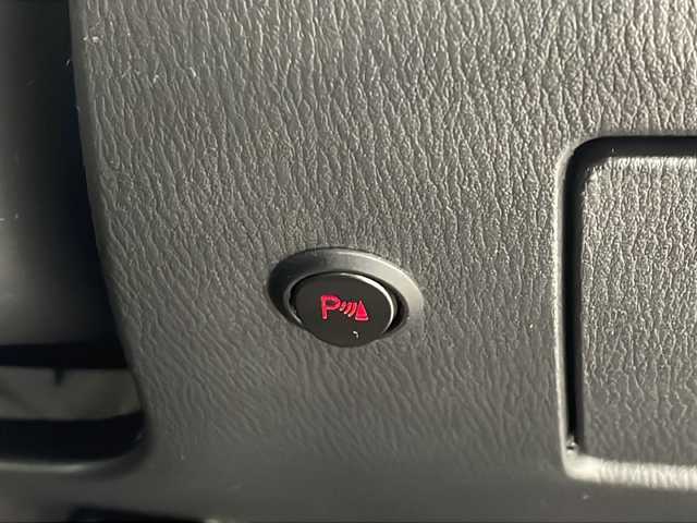 マツダ アテンザ ワゴン XD 奈良県 2014(平26)年 6.1万km ソウルレッドプレミアムメタリック ディスチャージパッケージ/純正ナビ/　フルセグTV/DVD/CD/Bluetooth/バックカメラ/純正フリップダウンモニター/純正19インチアルミホイール/スマートシティブレーキサポート/HIDヘッドライト/シグネチャーLEDランプ/オートライト/フォグランプ/コーナーセンサー/クルーズコントロール/ビルトインETC/ステアリングスイッチ/パドルシフト/プッシュスタート/スマートキー/アイドリングストップ/アダプティブフロントライティングシステム/リアスポイラー/シルバールーフレール/電動格納ミラー/LEDウインカーミラー/横すべり防止/フロアマット/スペアキー/保証書/取扱説明書