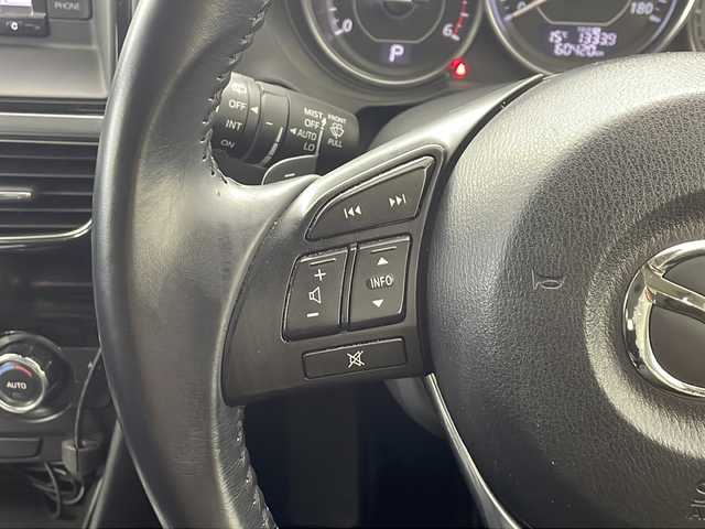 マツダ アテンザ ワゴン XD 奈良県 2014(平26)年 6.1万km ソウルレッドプレミアムメタリック ディスチャージパッケージ/純正ナビ/　フルセグTV/DVD/CD/Bluetooth/バックカメラ/純正フリップダウンモニター/純正19インチアルミホイール/スマートシティブレーキサポート/HIDヘッドライト/シグネチャーLEDランプ/オートライト/フォグランプ/コーナーセンサー/クルーズコントロール/ビルトインETC/ステアリングスイッチ/パドルシフト/プッシュスタート/スマートキー/アイドリングストップ/アダプティブフロントライティングシステム/リアスポイラー/シルバールーフレール/電動格納ミラー/LEDウインカーミラー/横すべり防止/フロアマット/スペアキー/保証書/取扱説明書