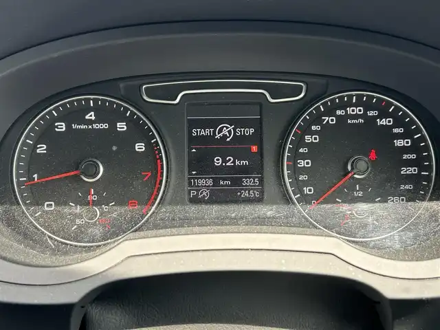 アウディ Ｑ３ 2．0 TFSI クワトロ 170PS 道東・釧路十勝 2014(平26)年 12万km オレンジ 4WD/純正ナビ/地デジ/バックカメラ/社外AW付冬タイヤ4本積込/プッシュスタート/スマートキー/保証書/取扱説明書/オートライト/革巻きステアリング