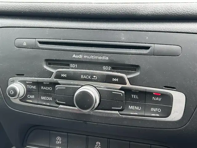 アウディ Ｑ３ 2．0 TFSI クワトロ 170PS 道東・釧路十勝 2014(平26)年 12万km オレンジ 4WD/純正ナビ/地デジ/バックカメラ/社外AW付冬タイヤ4本積込/プッシュスタート/スマートキー/保証書/取扱説明書/オートライト/革巻きステアリング