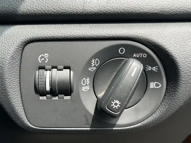 アウディ Ｑ３ 2．0 TFSI クワトロ 170PS 道東・釧路十勝 2014(平26)年 12万km オレンジ 4WD/純正ナビ/地デジ/バックカメラ/社外AW付冬タイヤ4本積込/プッシュスタート/スマートキー/保証書/取扱説明書/オートライト/革巻きステアリング