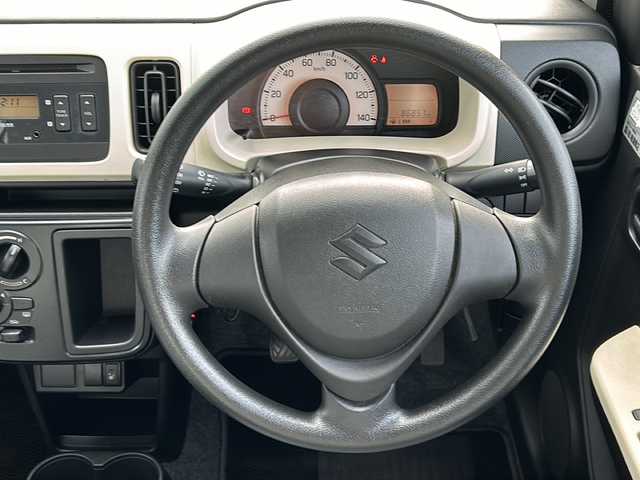 スズキ アルト F 山形県 2017(平29)年 8.7万km シルキーシルバーメタリック ４WD/5速MT/横滑り防止装置/純正オーディオ/（AM/FM/CD/AUX）/D席シートヒーター/スペアキー/社外14インチアルミホイール/純正フロアマット/純正ゴムマット車載/ドアバイザー/スチールホイールサマータイヤ4本車載/（145/80/R13)5mm/取扱説明書/記録簿