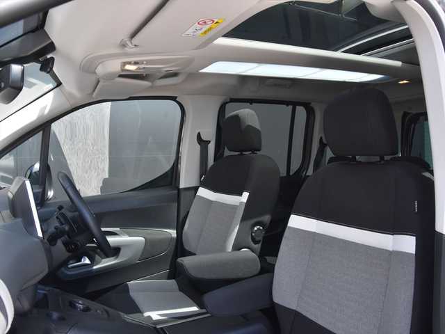 シトロエン シトロエン ベルランゴ シャイン ブルーHDi 和歌山県 2023(令5)年 1.6万km グレー ACC /アクティブセーフティブレーキ /ガラスルーフ/前後センサー /Apple carplay /Bカメラ /サイドカメラ /ルーフレール /両側スライドドア /純正AW /サンシェード /ETC/取扱説明書/保証書/スペアキー