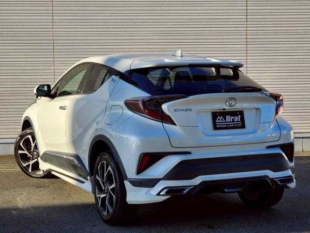 トヨタ Ｃ－ＨＲ G－T 岩手県 2017(平29)年 6.8万km ホワイトパールクリスタルシャイン モデリスタエアロ/純正ナビ/ドラレコ/ＥＴＣ/ＣＤ／ＤＶＤ／ＢＴ／フルセグ/プリクラッシュセーフティ/レーンキープ/ＢＳＭ/純正フロアマット/トノカバー/電動ランバーサポート