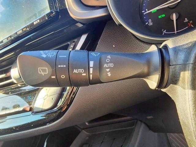 トヨタ Ｃ－ＨＲ G－T 岩手県 2017(平29)年 6.8万km ホワイトパールクリスタルシャイン モデリスタエアロ/純正ナビ/ドラレコ/ＥＴＣ/ＣＤ／ＤＶＤ／ＢＴ／フルセグ/プリクラッシュセーフティ/レーンキープ/ＢＳＭ/純正フロアマット/トノカバー/電動ランバーサポート