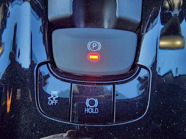 トヨタ Ｃ－ＨＲ G－T 岩手県 2017(平29)年 6.8万km ホワイトパールクリスタルシャイン モデリスタエアロ/純正ナビ/ドラレコ/ＥＴＣ/ＣＤ／ＤＶＤ／ＢＴ／フルセグ/プリクラッシュセーフティ/レーンキープ/ＢＳＭ/純正フロアマット/トノカバー/電動ランバーサポート