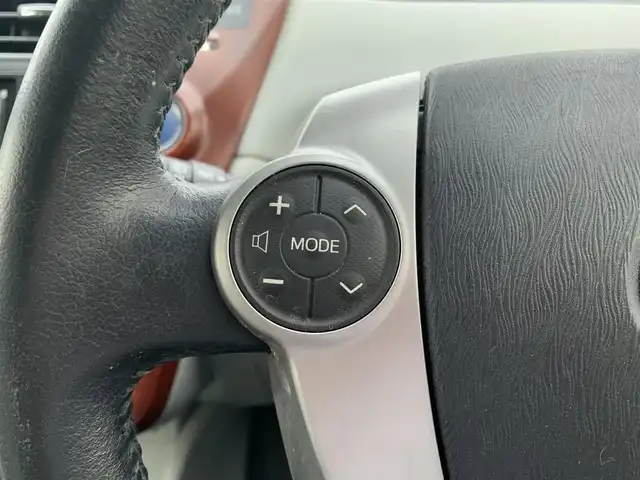 トヨタ プリウス α G 大分県 2012(平24)年 6.5万km ホワイトパールクリスタルシャイン ・社外8インチメモリーナビ(VIE-X003)/・フルセグ/・バックカメラ/・ステアリングスイッチ/・純正ビルトインETC/・ドライブレコーダー/・オートライト/・LEDヘッドライト/・社外シャークフィンアンテナ