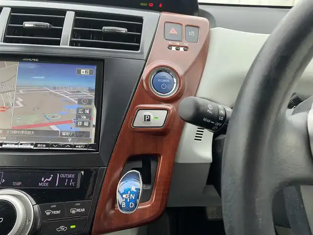 トヨタ プリウス α G 大分県 2012(平24)年 6.5万km ホワイトパールクリスタルシャイン ・社外8インチメモリーナビ(VIE-X003)/・フルセグ/・バックカメラ/・ステアリングスイッチ/・純正ビルトインETC/・ドライブレコーダー/・オートライト/・LEDヘッドライト/・社外シャークフィンアンテナ