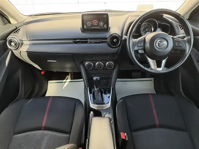 マツダ デミオ XD 岩手県 2014(平26)年 7.6万km スノーフレイクホワイトパールマイカ 禁煙車/ディーゼル/サイドスポイラー/ヘッドアップデュスプレイ/クルーズコントロール/横滑り防止装置/純正ナビ/→フルセグ/Bluetooth/CD/DVD/FM/AM/USB/AUX/ステアリングスイッチ/オートライト/LEDヘッドライト/LEDフォグライト/〇プッシュスタート/〇パドルシフト/〇電動格納ミラー/〇ウィンカーミラー/〇シガーソケット/〇ドアバイザー/〇フロアマット/〇スマートキー/前後ドライブレコーダー/ETC