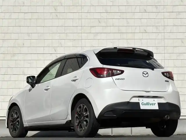 マツダ デミオ XD 岩手県 2014(平26)年 7.6万km スノーフレイクホワイトパールマイカ 禁煙車/ディーゼル/サイドスポイラー/ヘッドアップデュスプレイ/クルーズコントロール/横滑り防止装置/純正ナビ/→フルセグ/Bluetooth/CD/DVD/FM/AM/USB/AUX/ステアリングスイッチ/オートライト/LEDヘッドライト/LEDフォグライト/〇プッシュスタート/〇パドルシフト/〇電動格納ミラー/〇ウィンカーミラー/〇シガーソケット/〇ドアバイザー/〇フロアマット/〇スマートキー/前後ドライブレコーダー/ETC