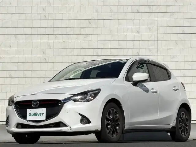 マツダ デミオ XD 岩手県 2014(平26)年 7.6万km スノーフレイクホワイトパールマイカ 禁煙車/ディーゼル/サイドスポイラー/ヘッドアップデュスプレイ/クルーズコントロール/横滑り防止装置/純正ナビ/→フルセグ/Bluetooth/CD/DVD/FM/AM/USB/AUX/ステアリングスイッチ/オートライト/LEDヘッドライト/LEDフォグライト/〇プッシュスタート/〇パドルシフト/〇電動格納ミラー/〇ウィンカーミラー/〇シガーソケット/〇ドアバイザー/〇フロアマット/〇スマートキー/前後ドライブレコーダー/ETC