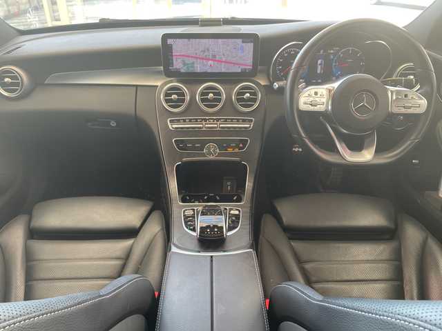 メルセデス・ベンツ Ｃ２２０ｄ ワゴン ローレウスエディション 埼玉県 2019(令1)年 4.2万km ガンＭ 衝突軽減ブレーキ/サンルーフ/Burmesteスピーカー/純正ナビ/全方位カメラ/パワーバックドア/レーダークルーズコントロール/LEDオートライト/革シート/シートヒーター/クーラー/メモリーシート/純正18インチアルミホイール/ブラインドスポットモニター/純正ETC2.0