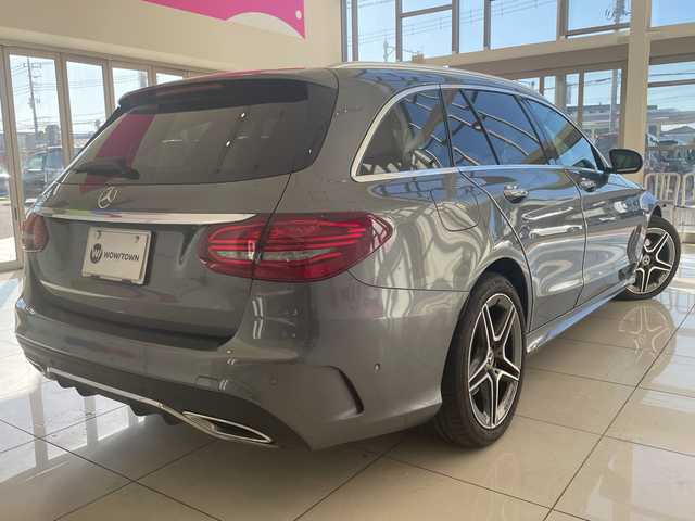 メルセデス・ベンツ Ｃ２２０ｄ ワゴン ローレウスエディション 埼玉県 2019(令1)年 4.2万km ガンＭ 衝突軽減ブレーキ/サンルーフ/Burmesteスピーカー/純正ナビ/全方位カメラ/パワーバックドア/レーダークルーズコントロール/LEDオートライト/革シート/シートヒーター/クーラー/メモリーシート/純正18インチアルミホイール/ブラインドスポットモニター/純正ETC2.0