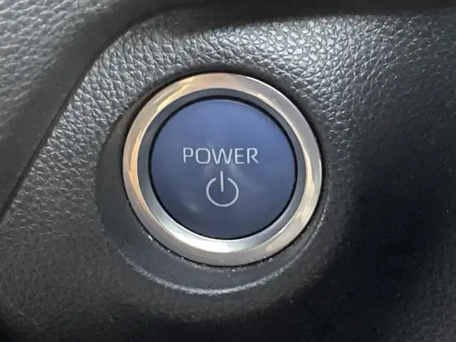トヨタ ＲＡＶ４ ＰＨＶ G 熊本県 2022(令4)年 11.4万km アティチュードブラックマイカ サンルーフ/ワンオーナー/プッシュスタート/純正ナビ/（フルセグTV・BTオーディオ）/バックカメラ/ビルトインETC/純正18インチAW/レーダークルーズ/ルーフレール/ハーフレザーシート/右前席パワーシート/前席シートヒーター/ステアリングヒーター/前後コーナーセンサー/横滑り防止装置/ウィンカーミラー/純正フロアマット/新車保証書/取扱説明書