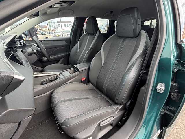 プジョー ３０８ SW アリュール 宮城県 2022(令4)年 3.6万km トゥアナゲブルー 登録時走行距離35980km/純正ナビ/プッシュスタート/スマートキー/ドライブレコーダー/レーンキープ/ステアリングリモコン/追従クルーズコントロール/置くだけ充電/ETC/バックカメラ/パドルシフト/LED/電動格納ミラー/純正アルミホイール