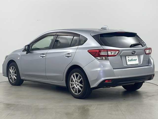 スバル インプレッサ スポーツ 1．6i－Lアイサイト 道央・札幌 2016(平28)年 2.4万km アイスシルバーメタリック ・4WD/・社外オーディオ&USB&AUX/・アイサイト/・レーダークルーズコントロール/・パドルシフト/・衝突軽減ブレーキ/・オートライト/・社外16インチAW