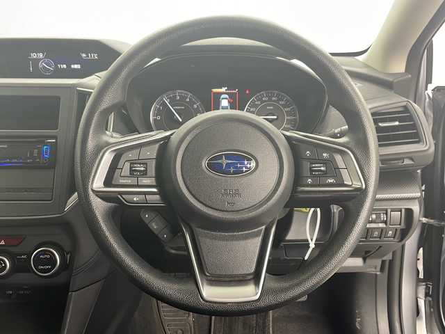 スバル インプレッサ スポーツ 1．6i－Lアイサイト 道央・札幌 2016(平28)年 2.4万km アイスシルバーメタリック ・4WD/・社外オーディオ&USB&AUX/・アイサイト/・レーダークルーズコントロール/・パドルシフト/・衝突軽減ブレーキ/・オートライト/・社外16インチAW