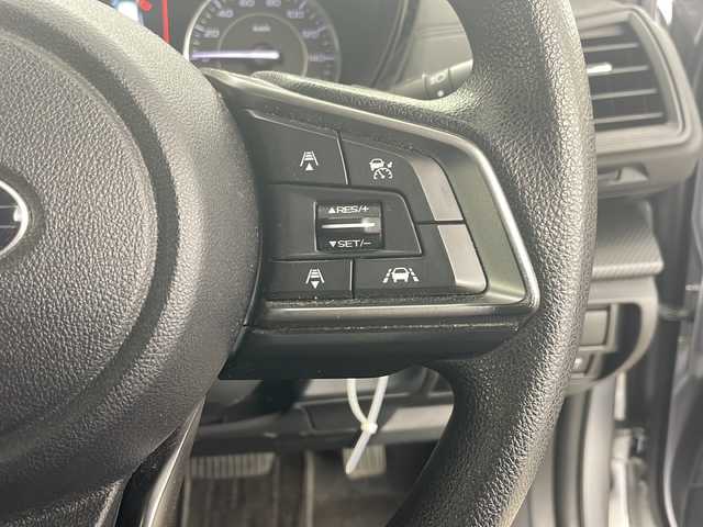 スバル インプレッサ スポーツ 1．6i－Lアイサイト 道央・札幌 2016(平28)年 2.4万km アイスシルバーメタリック ・4WD/・社外オーディオ&USB&AUX/・アイサイト/・レーダークルーズコントロール/・パドルシフト/・衝突軽減ブレーキ/・オートライト/・社外16インチAW