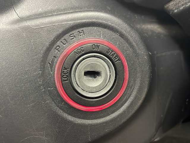 スバル インプレッサ スポーツ 1．6i－Lアイサイト 道央・札幌 2016(平28)年 2.4万km アイスシルバーメタリック ・4WD/・社外オーディオ&USB&AUX/・アイサイト/・レーダークルーズコントロール/・パドルシフト/・衝突軽減ブレーキ/・オートライト/・社外16インチAW