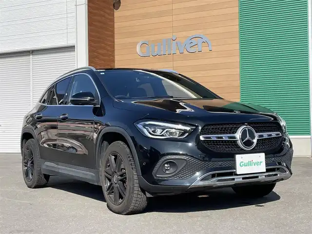 メルセデス・ベンツ ＧＬＡ２００ｄ 4マチック 道央・札幌 2021(令3)年 2.5万km コスモスブラック ４ＷＤ/ワンオーナー/プッシュスタート/純正ナビ(AM/FM/BT/USB)/ワンセグ(走行中視聴可能)/ステアリングスイッチ/ステアリングアシスト/クルーズコントロール/ブラインドスポットモニター/ヘッドアップディスプレイ/オートライト/フォグランプ/ブレーキアシスト/アイドリングストップ/レーンキープアシスト/横滑り防止装置/シートヒーター/パワーシート/ドライブレコーダー/コーナーセンサー/サンルーフ/ビルトインETC(2.0)/パワーバックドア/積込夏タイヤ/　　(純正AW 235/55R18 21年製 溝4mm)