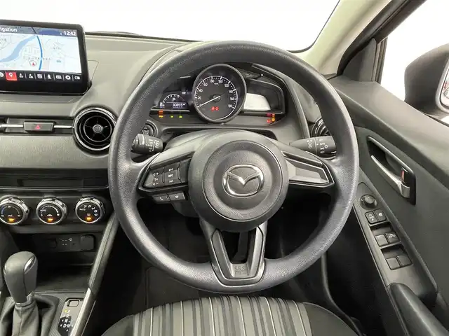 マツダ マツダ２ 15S スマートエディション 群馬県 2021(令3)年 3.1万km ジェットブラックマイカ 純正ナビ　全方位カメラ　衝突軽減システム　アイドリングストップ　レーンアシスト　横滑り防止　障害物センサー　ステアリングスイッチ　スマートキー　プッシュスタート　ドライブレコーダー　禁煙車