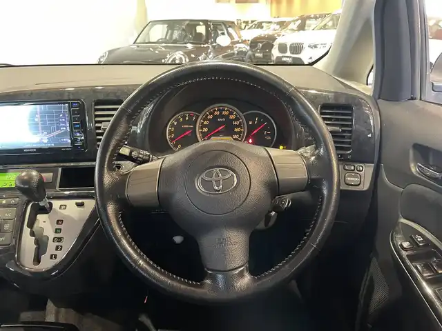 トヨタ ウィッシュ X リミテッド 道央・札幌 2006(平18)年 17万km ブラックマイカ 4WD/社外メモリナビ/　・フルセグTV/　・CD/DVD/USB/　・Bluetooth/3列シート/寒冷地仕様/取扱説明書/保証書/点検整備記録簿（H25/27/29/30/R1/2/3/5）
