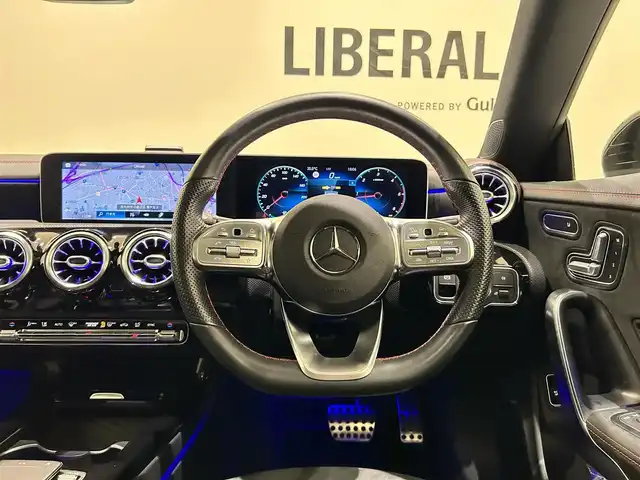 メルセデス・ベンツ ＣＬＡ２００ｄ Sブレーク AMGライン 福岡県 2020(令2)年 1.8万km コスモスブラック パノラミックスライディングルーフ　/レーダーセーフティーＰＫＧ　/アドバンスドＰＫＧ　/ナビゲーションＰＫＧ　/純正ナビ／ＴＶ　/３６０°カメラ　/アンビエントライト　/ＡＣＣ／ＢＳＭ／ＨＵＤ　/純正１８インチＡＷ