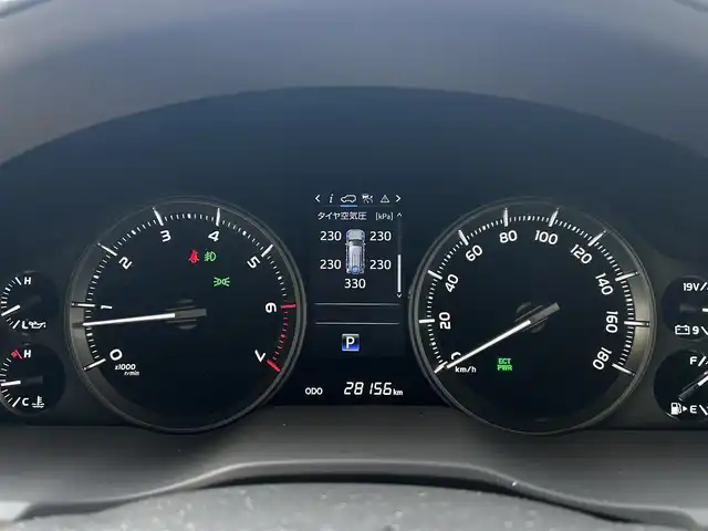 トヨタ ランドクルーザー AX Gセレクション 大阪府 2019(令1)年 2.9万km ホワイトパールクリスタルシャイン ワンオーナー/チルト＆スライド電動ムーンルーフ/ベージュ革シート/パワーシート/シートヒーター/ステアリングヒーター/純正ナビ（NSZT-W68T）/・フルセグTV/BT/AM/FM/バックカメラ/トヨタセーフティーセンス/・プリクラッシュセーフティー/・レーンディパーチャーアラート/・オートマチックハイビーム/・レーダークルーズコントロール/クリアランスソナー＆バックソナー/LEDヘッドライト/純正18インチアルミホイール/ETC2.0/ドライブレコーダー（TZ-D205W）/保証書/取扱説明