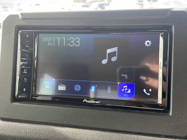 スズキ ジムニー XC 道東・釧路十勝 2020(令2)年 4.6万km シフォンアイボリーM ・４WD/・社外ディスプレイオーディオ/（CD/DVD/BT/FM/AM/iPod）/・バックカメラ/・衝突軽減ブレーキ/・車線逸脱防止/・横滑り防止/・ダウンヒルアシストコントロール/・クルーズコントロール/・前席シートヒーター/・本革巻きステアリング/・ステアリングスイッチ/・プッシュスタート/・オートライト/・LEDヘッドライト/・純正フロアマット/・社外16インチアルミホイール/・社外アルミ付きスタッドレス積込（ホワイトレタータイヤ）/・取扱説明書/・保証書