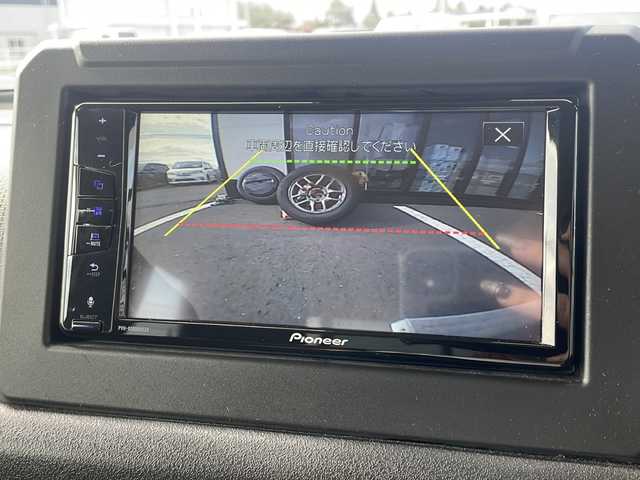 スズキ ジムニー XC 道東・釧路十勝 2020(令2)年 4.6万km シフォンアイボリーM ・４WD/・社外ディスプレイオーディオ/（CD/DVD/BT/FM/AM/iPod）/・バックカメラ/・衝突軽減ブレーキ/・車線逸脱防止/・横滑り防止/・ダウンヒルアシストコントロール/・クルーズコントロール/・前席シートヒーター/・本革巻きステアリング/・ステアリングスイッチ/・プッシュスタート/・オートライト/・LEDヘッドライト/・純正フロアマット/・社外16インチアルミホイール/・社外アルミ付きスタッドレス積込（ホワイトレタータイヤ）/・取扱説明書/・保証書