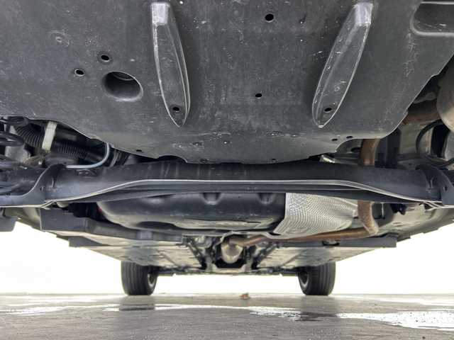 トヨタ ヤリスクロス ハイブリッド Z 三重県 2021(令3)年 4万km ブラックマイカ/ベージュ 2トーン /禁煙車//純正ナビ/・USB・BT・AppleCarPlay・AndroidAuto//ToyotaSaftySense//レーダークルーズコントロール//バックモニター//ブラインドスポットモニター//プリクラッシュセーフティ//レーントレーシングアシスト//ドライブレコーダー//ビルトインETC//シートヒーター//オートハイビーム//純正18インチAW//LEDヘッドライト