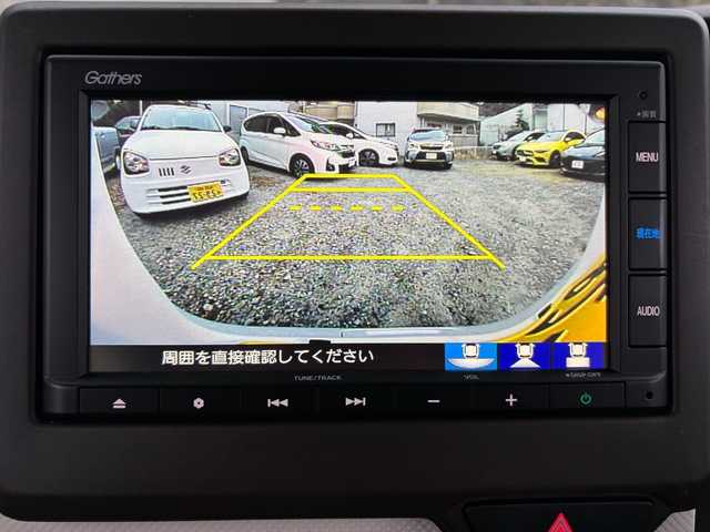 ホンダ Ｎ ＢＯＸ L 福岡県 2023(令5)年 0.8万km プラチナホワイトパール ワンオーナー/ギャザーズSDナビ/　CD、SD、USB、BT/ETC/レーダークルーズコントロール/バックカメラ/ホンダセンシング/360°ドライブレコーダー/オードライト/片側パワースライドドア/車いすスロープ/プッシュスタート/リアコーナーセンサー/ステアリングリモコン/保証書/説明書/スペアキー×1